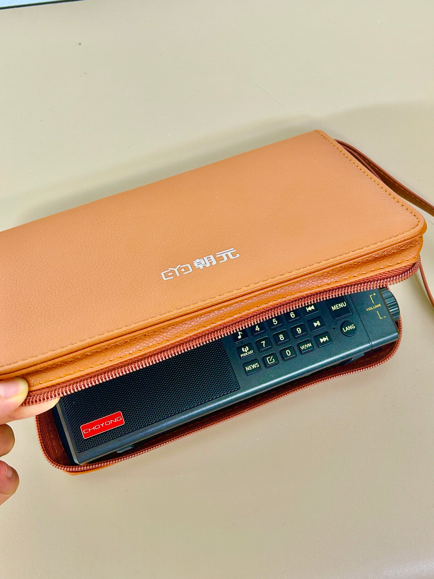 CONJUNTO: Rádio ChoYong LC90 (versão global) + bolsa